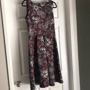 Closet maroon Midi dress